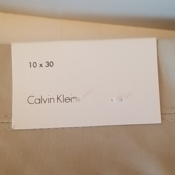 Calvin Klein (NWT) tan pant - Picture 6 of 7